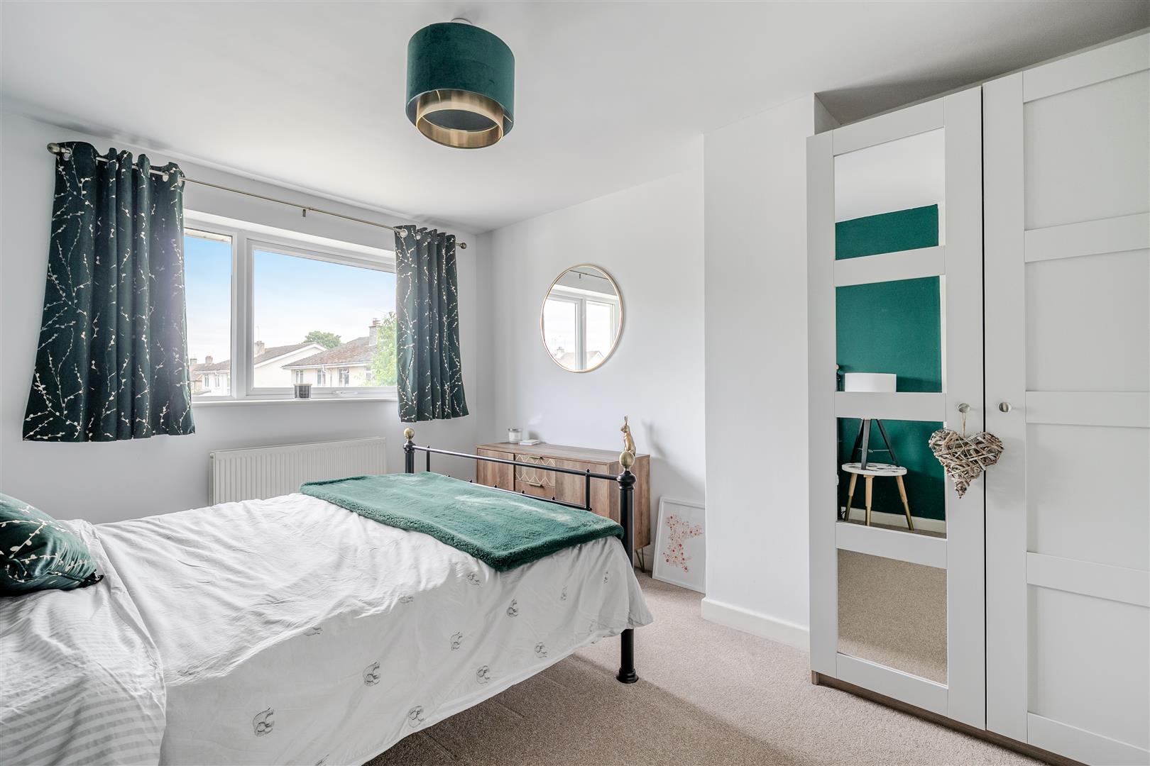Westlake Place, Sutton Benger, 